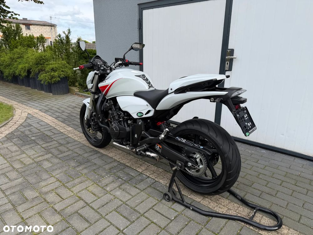 Honda Hornet - 7