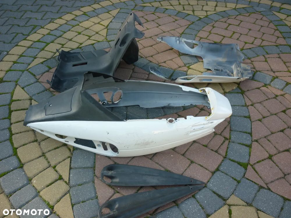 Owiewka felga osłona ogon podłoga Malaguti F12