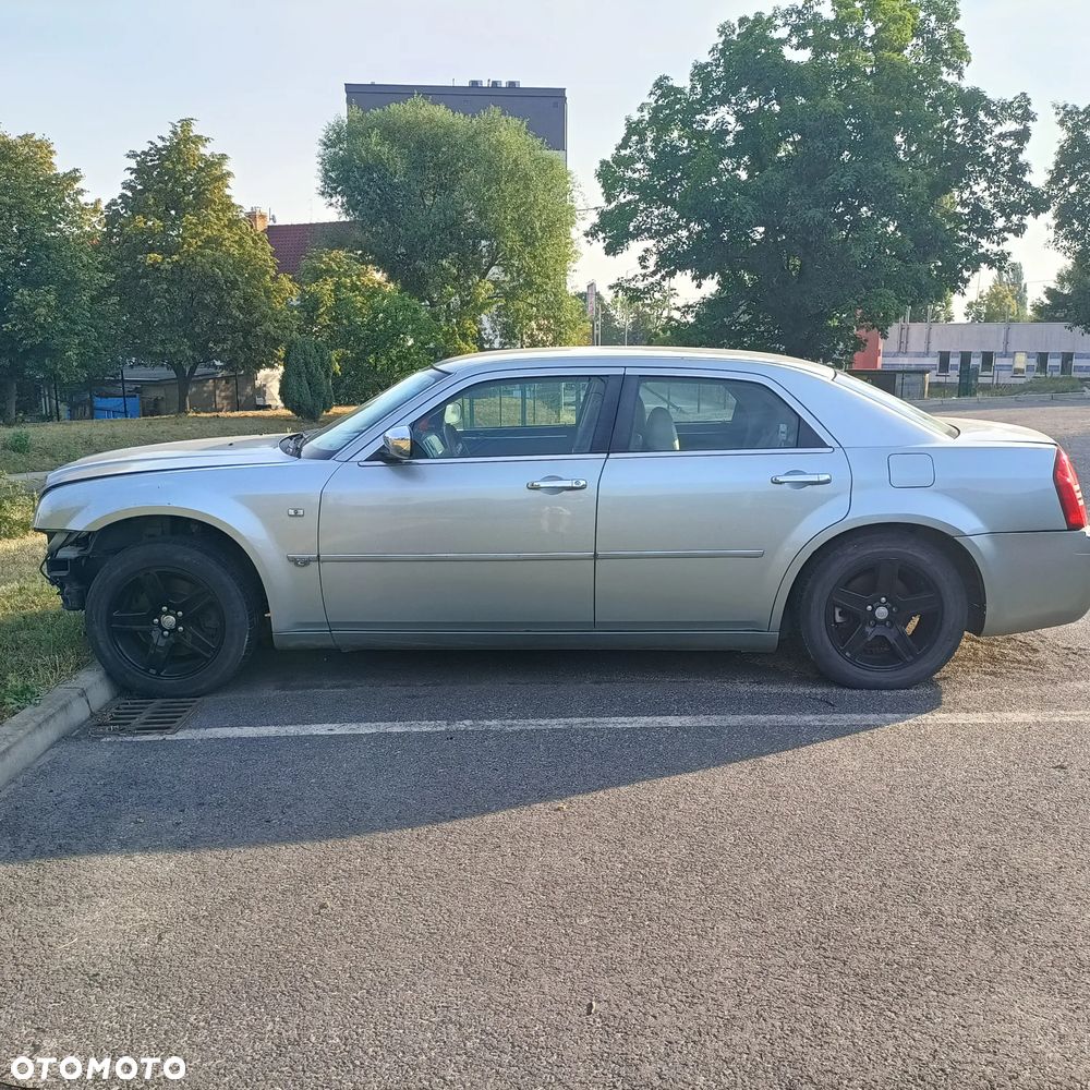 Chrysler 300C 2005 photo 3