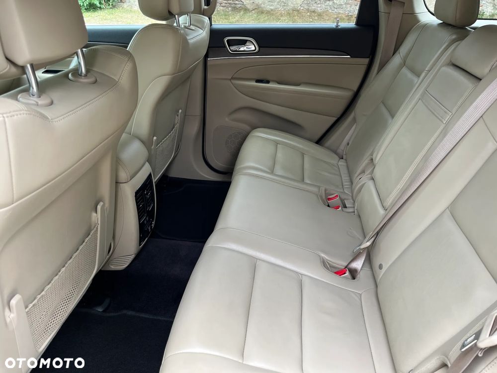 Jeep Grand Cherokee - 8