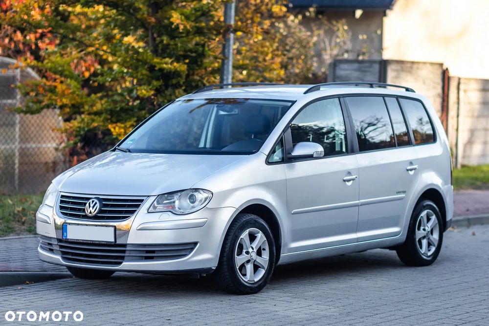 Volkswagen Touran 2009 photo 5