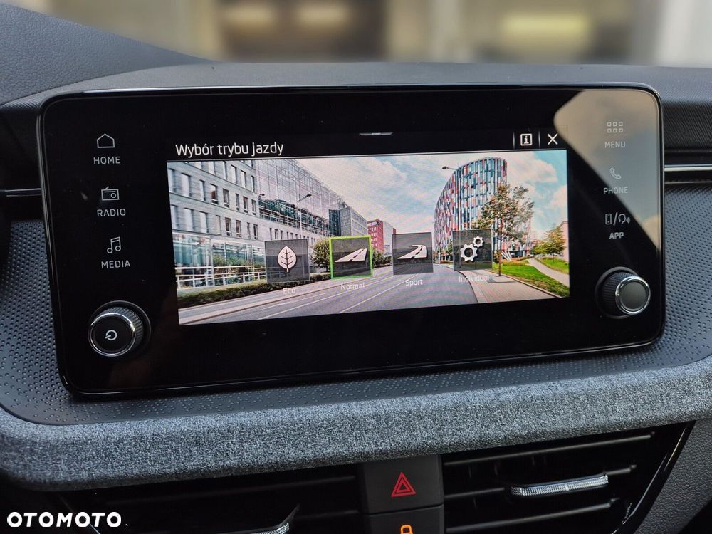 Skoda Kamiq 1.5 TSI Drive DSG - 32