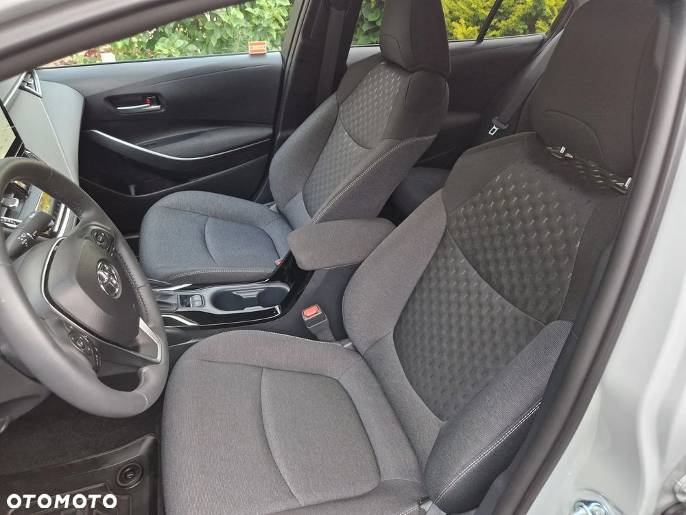 Toyota Corolla 1.8 Hybrid Style - 22