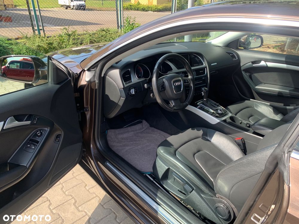 Audi A5 Coupé 2.7 TDI DPF multitronic - 8