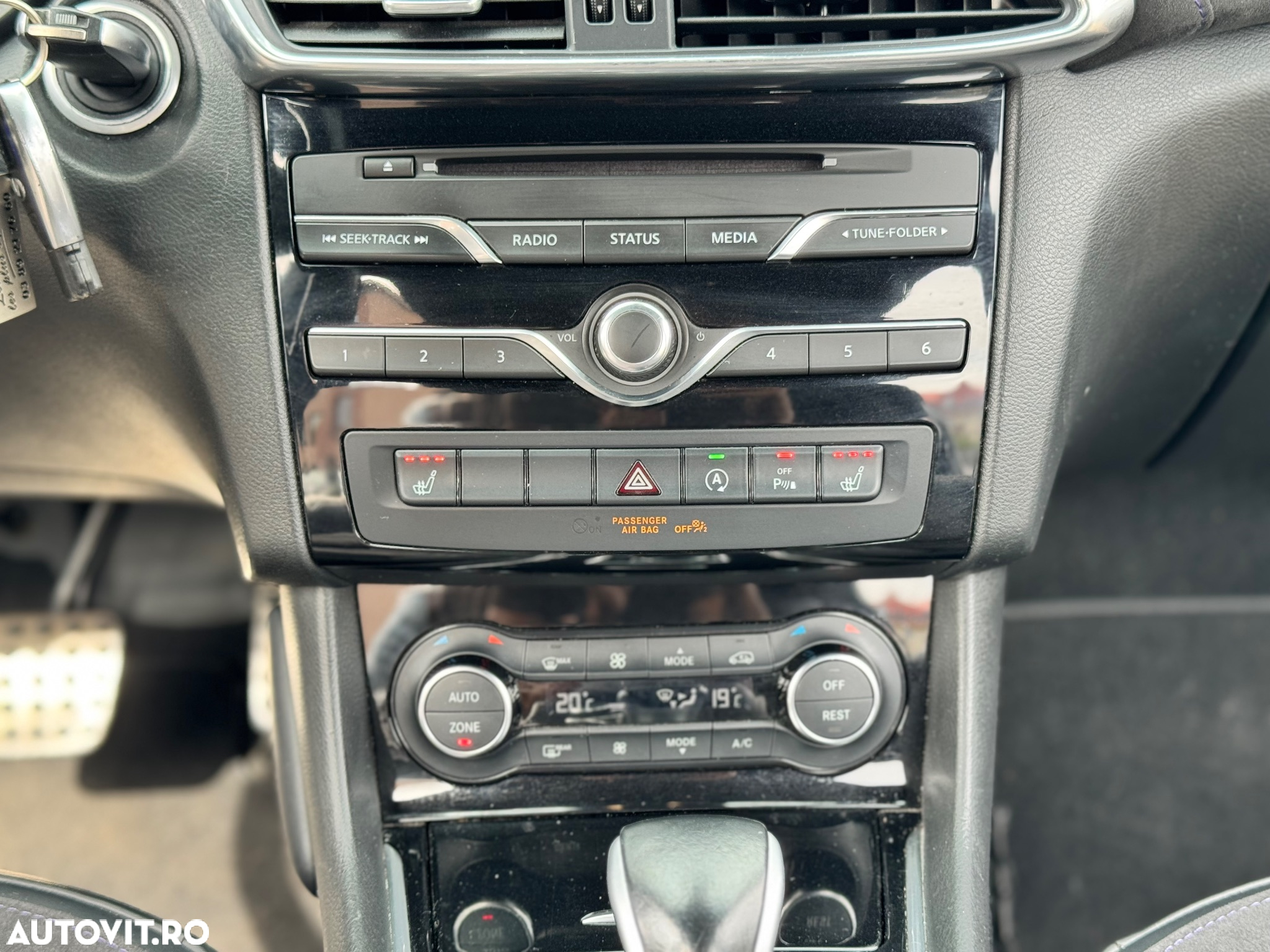 Infiniti Q30 2.2d DCT Sport City Black - 26