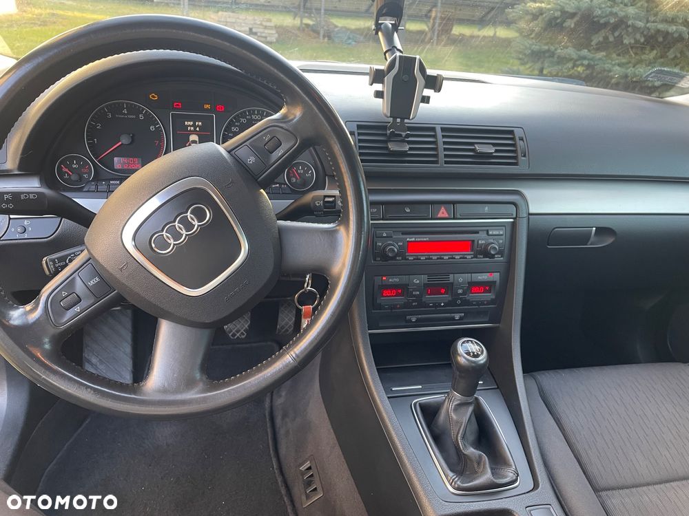 Audi A4 Limousine 2 - 5