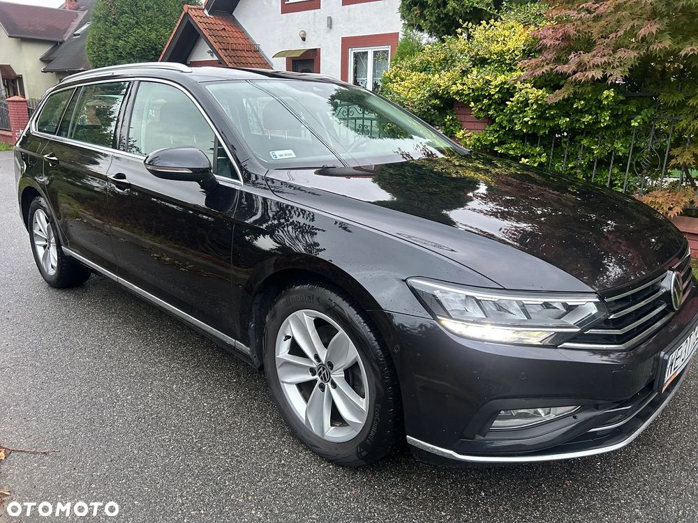 Volkswagen Passat 2.0 TDI EVO Elegance DSG - 4