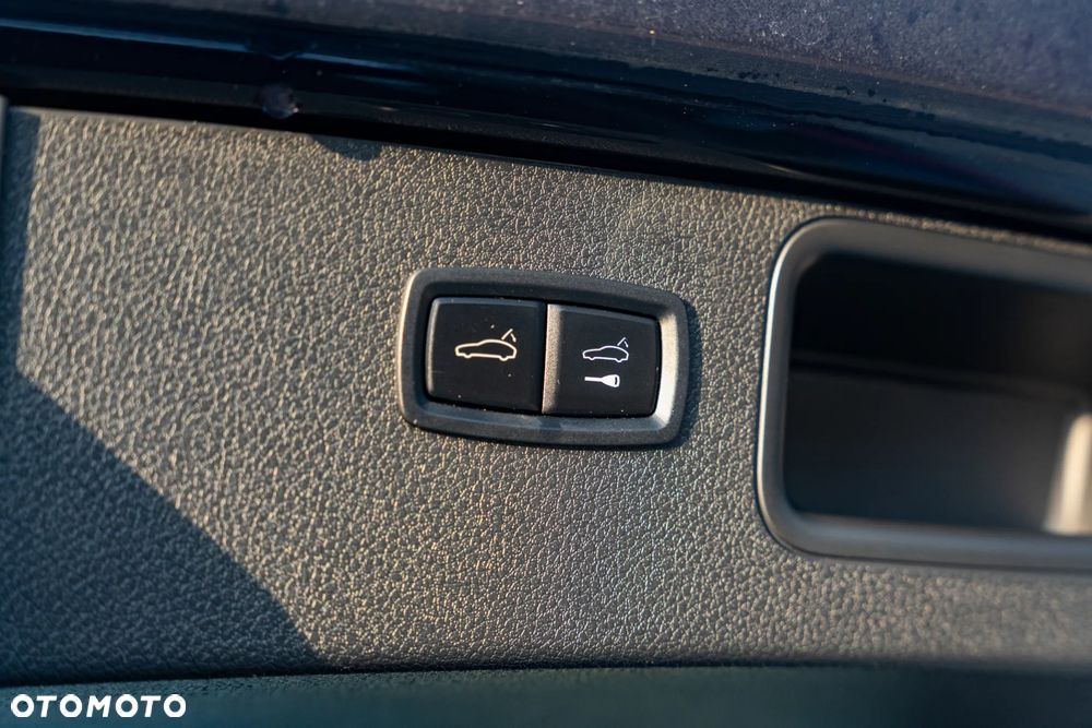 Porsche Macan - 32