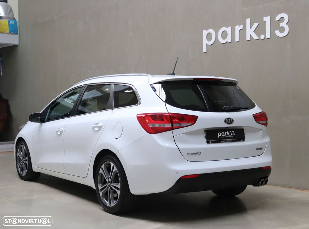 Kia Ceed SW 1.6 CRDi GT Line - 32
