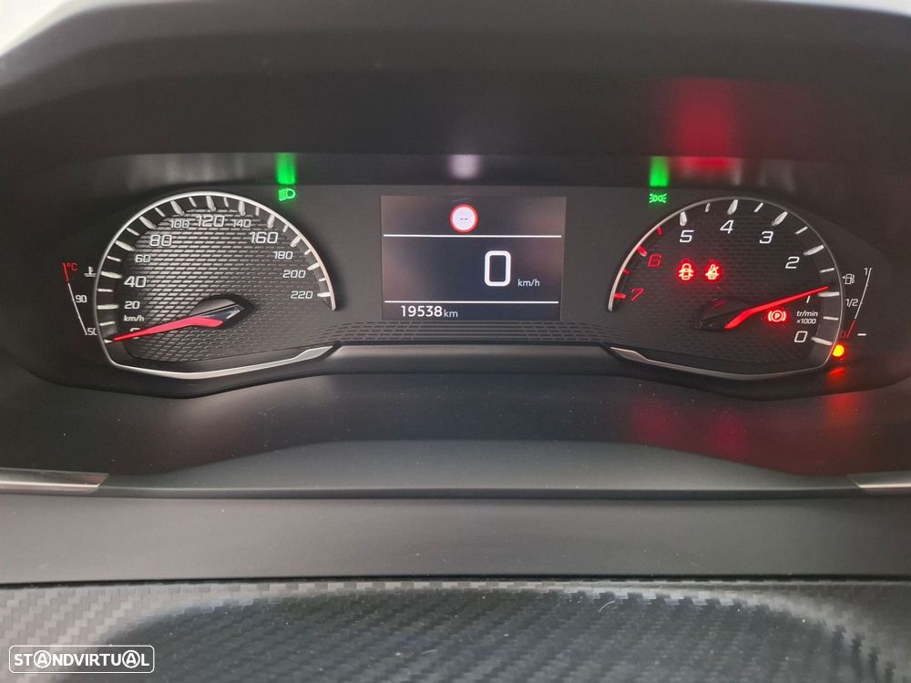 Peugeot 208 1.2 PureTech Active - 18