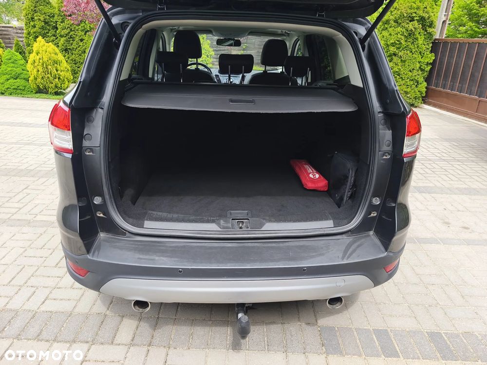 Ford Kuga 2.0 TDCi 2x4 Titanium - 18
