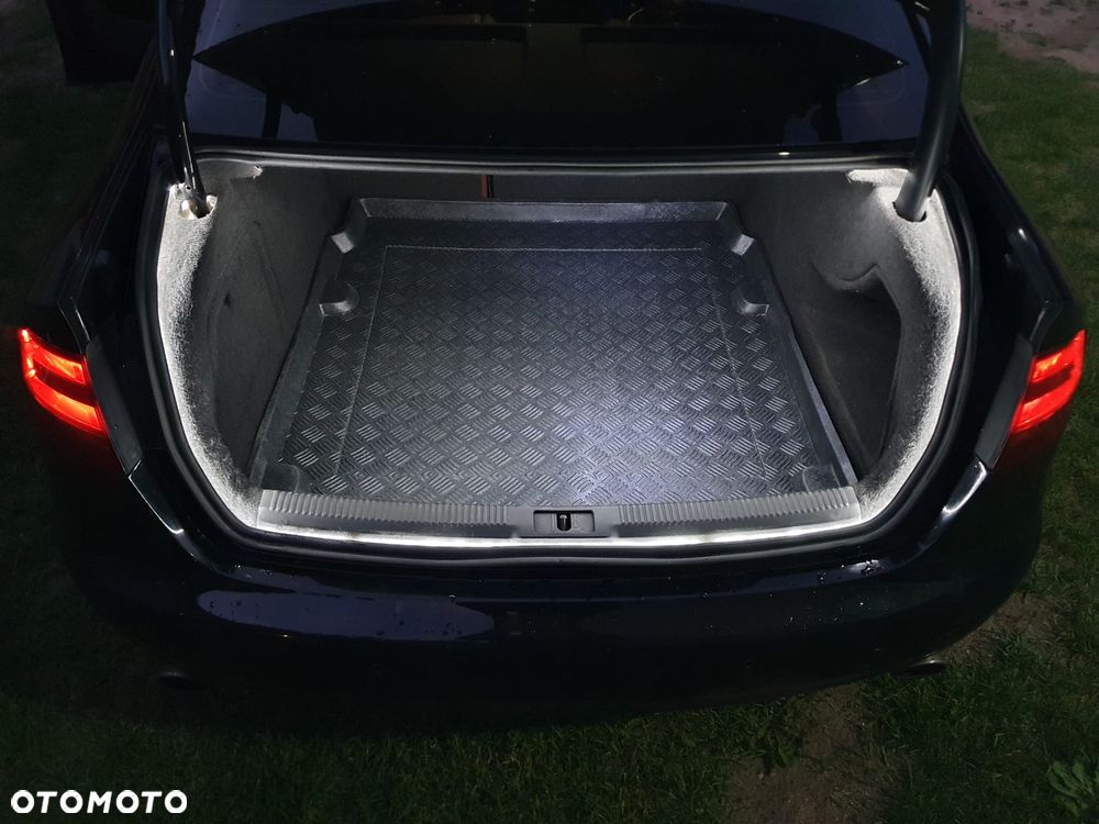 Audi A4 Limousine 2.0 TDI - 12
