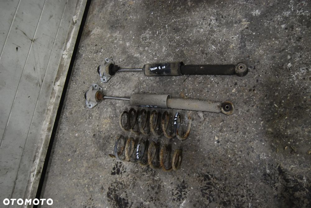 AMORTYZATORY TYŁ TYLNE + SPRĘŻYNY SEAT TOLEDO II 1.9 TDI VW BORA SEDAN GOLF IV - 1