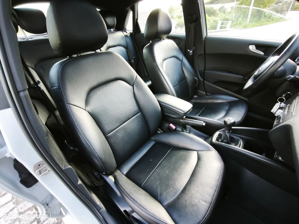 Audi A1 Sportback 1.6 TDI S-line - 6