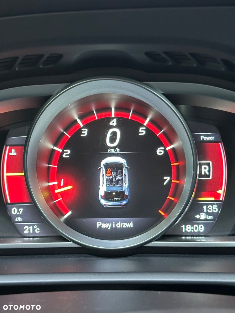 Volvo V40 T3 R-Design Momentum - 10