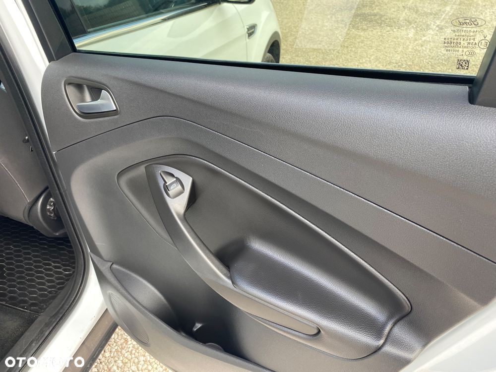 Ford Kuga 1.5 EcoBoost FWD Edition ASS GPF - 12
