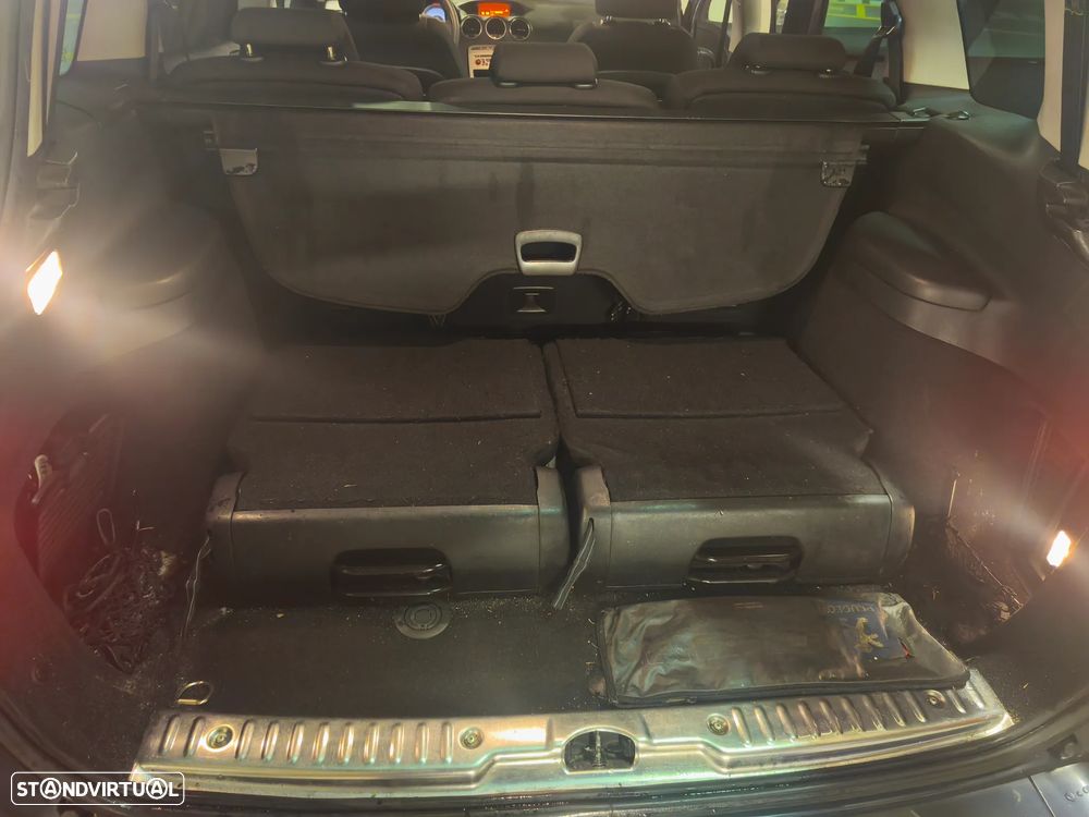 Peugeot 308 SW 1.6 HDi Premium CVM6 - 21