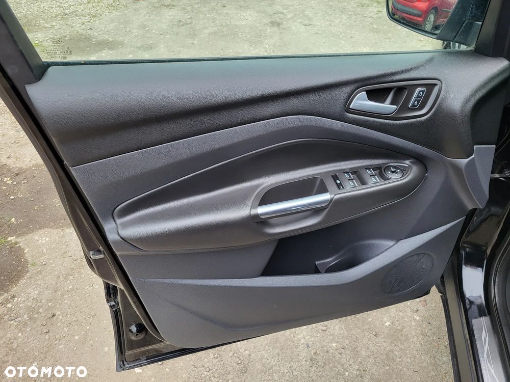 Ford Kuga 2.0 TDCi 4x4 Business Edition - 12
