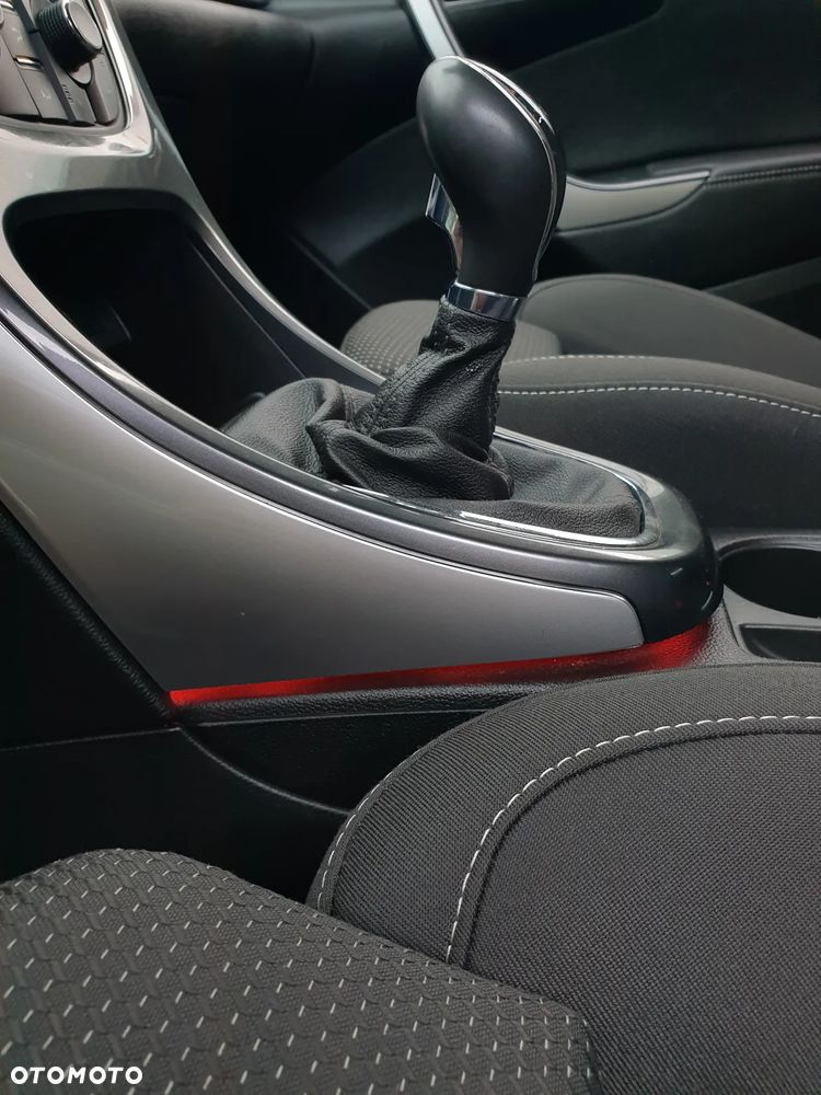 Opel Astra 1.4 Turbo Sports Tourer Innovation - 21