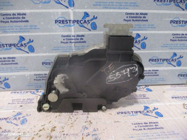 Fecho 30799338 VOLVO V50 2004 2.0D 136CV 5P CINZA TE 10 PINOS - 2