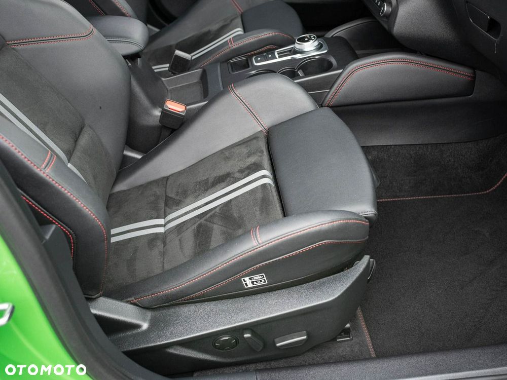 Ford Focus - 28