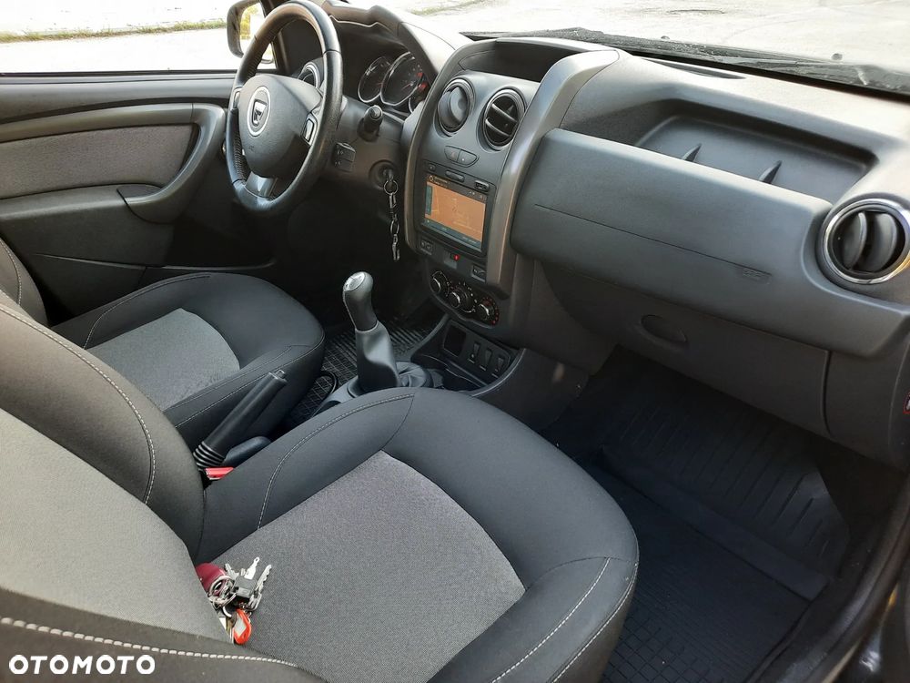 Dacia Duster 1.6 SCe Laureate S&S - 7