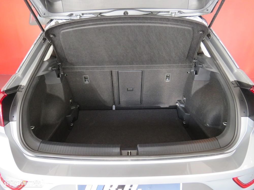 VW T-Roc 1.5 TSI Urban DSG - 50