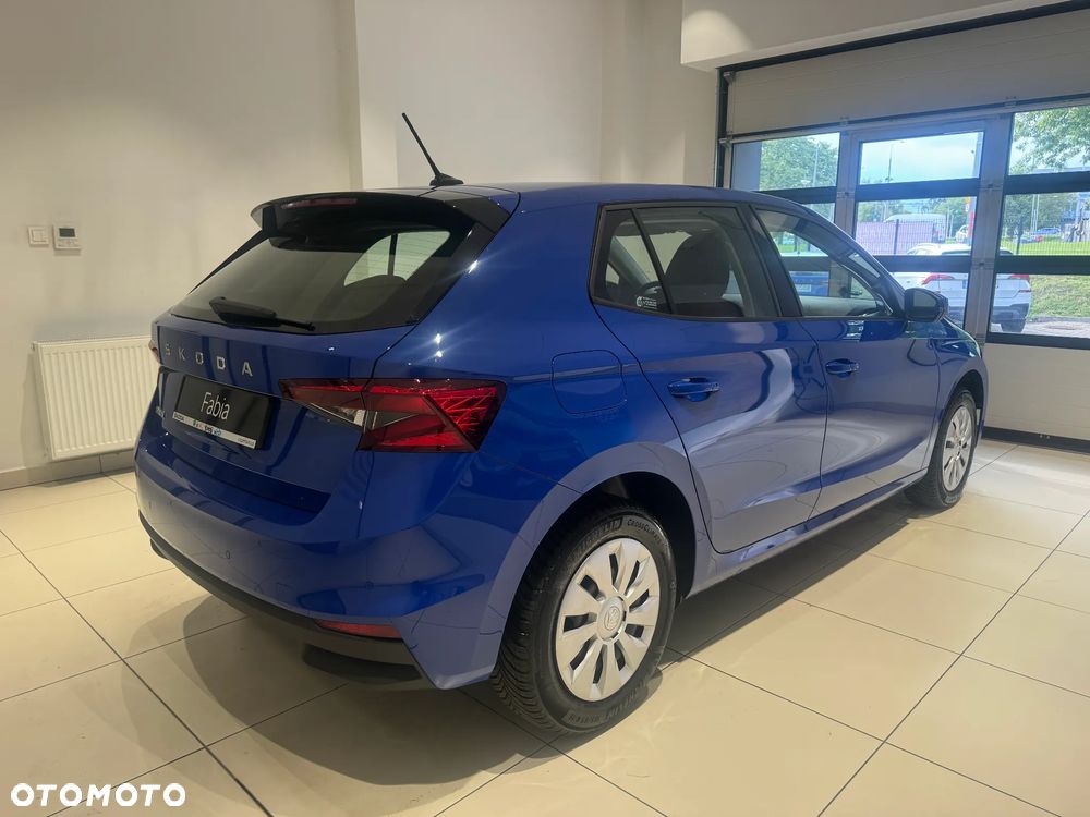 Skoda Fabia 1.0 Essence - 3