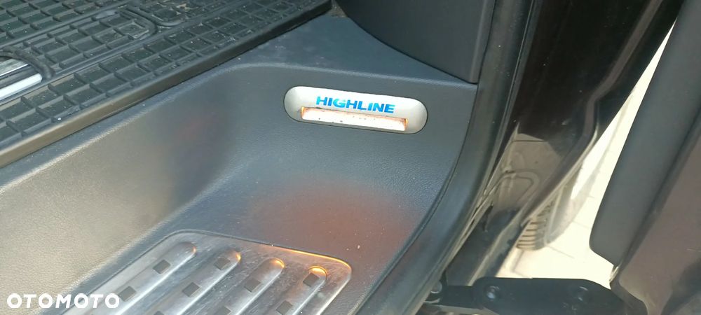 Volkswagen Multivan - 13