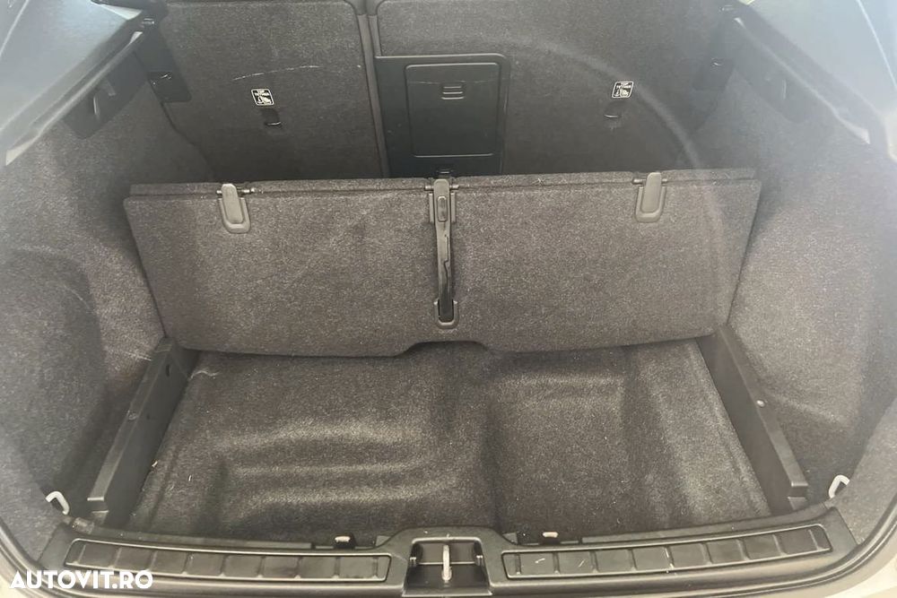 Volvo XC 40 Recharge 69 kWh Single Motor RWD Plus - 26