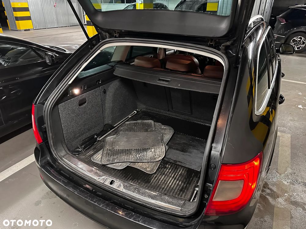 Skoda Superb 2.0 TDI 4x4 Elegance DSG - 31