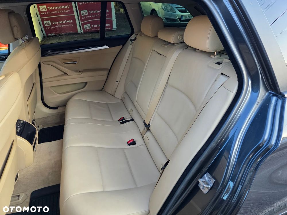 BMW Seria 5 520d Sport-Aut - 17