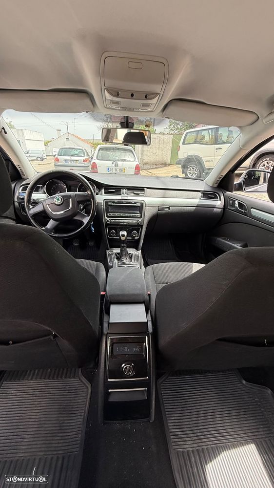 Skoda Superb 1.9 TDI Greenline - 9