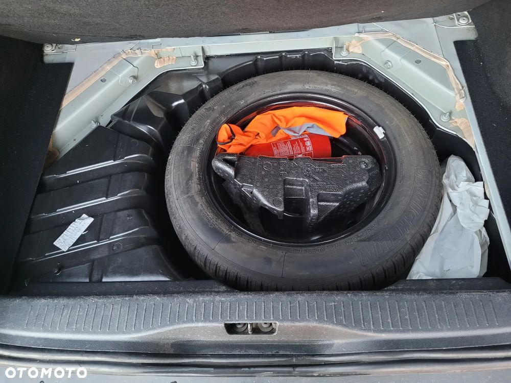 Renault Scenic Energy dCi 130 Euro 6 S&S Xmod Bose Edition - 16