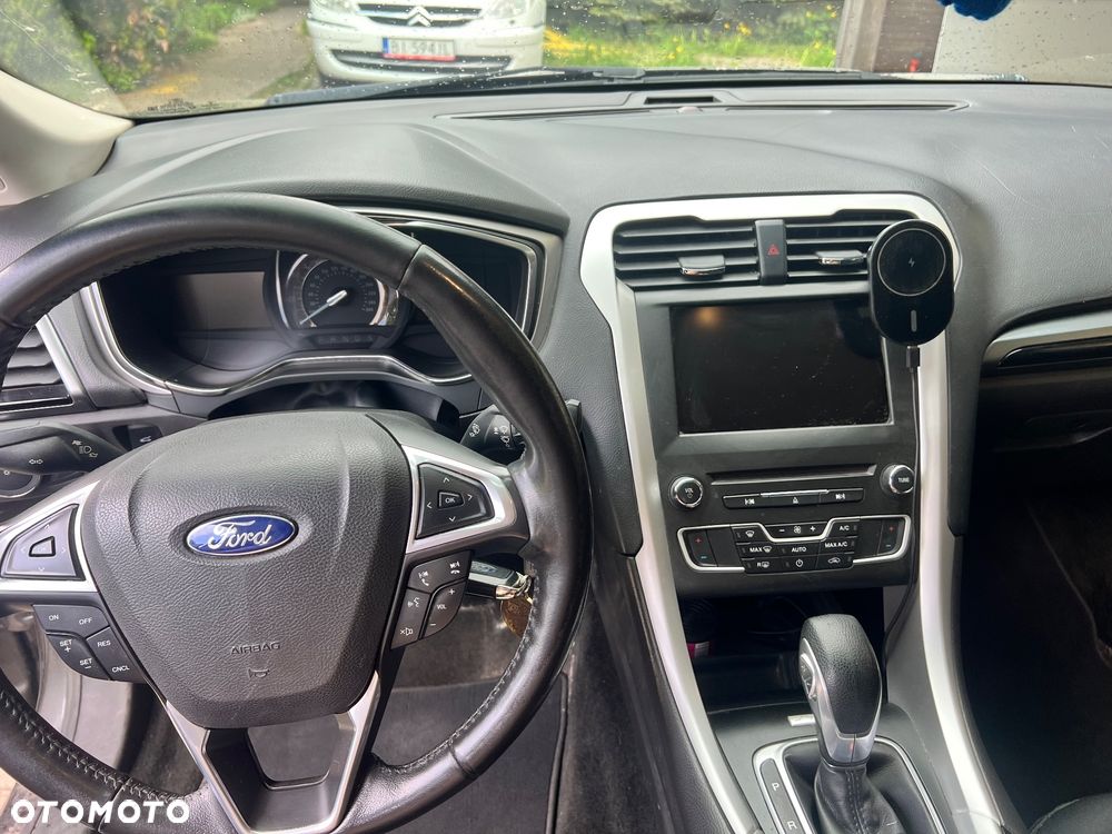 Ford Fusion - 5