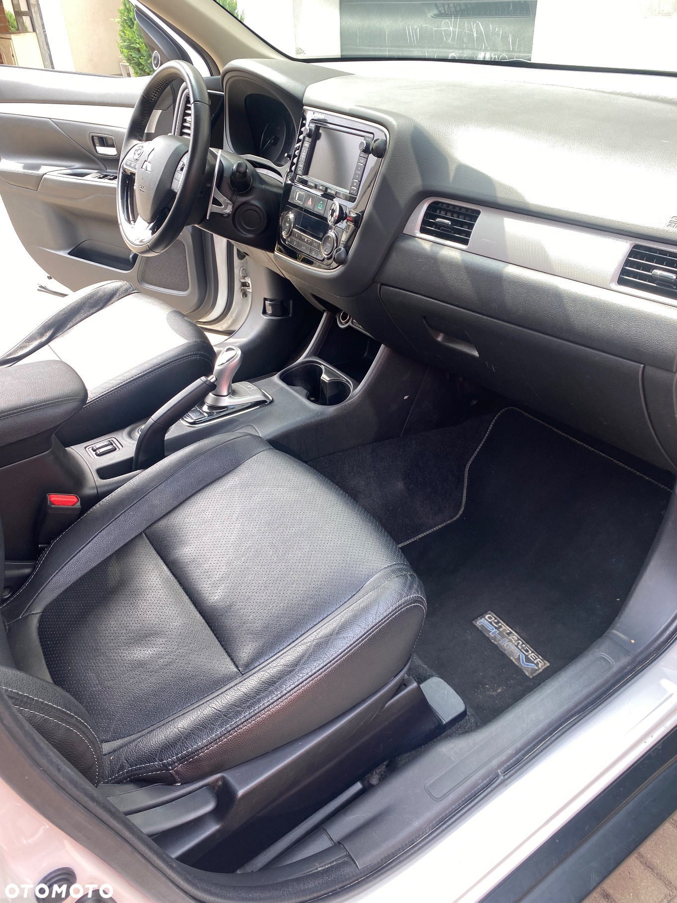 Mitsubishi Outlander PHEV Instyle NAVI - 11