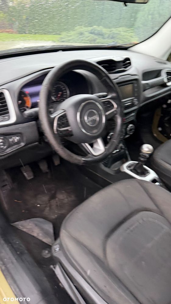 Jeep Renegade - 25