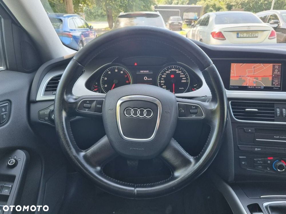 Audi A4 Avant 2.0 TFSI Attraction - 15