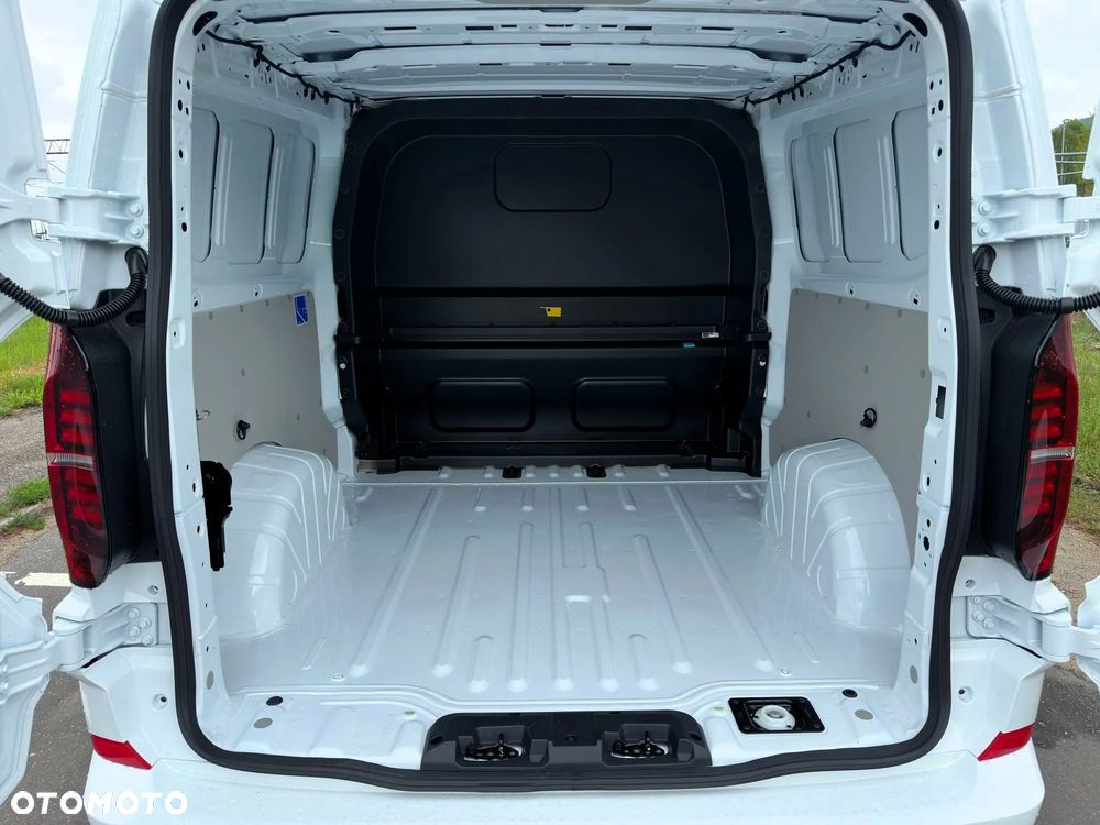 Volkswagen Transporter T7 - 9
