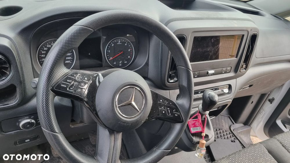 Mercedes-Benz Vito - 22