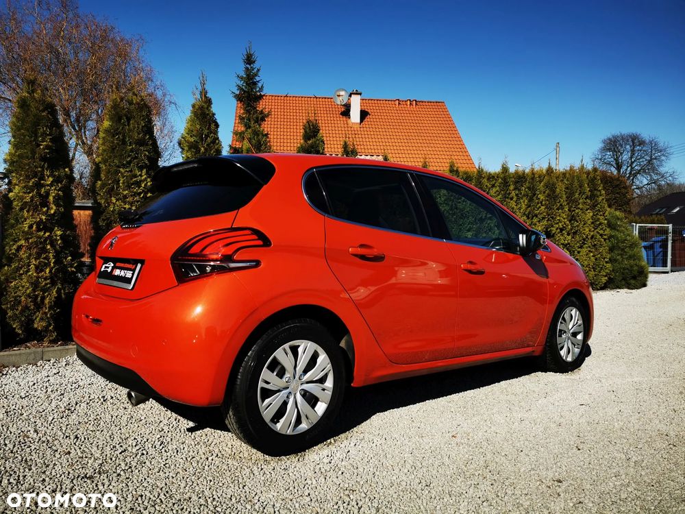 Peugeot 208 Blue-HDi 100 Stop&Start Style - 8