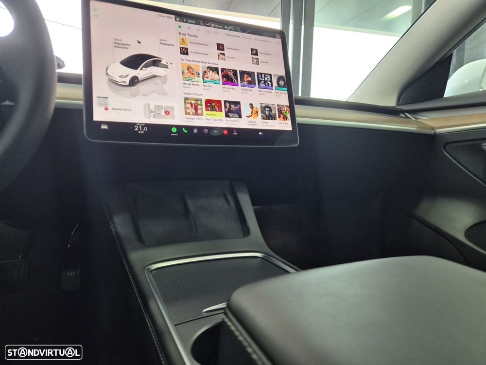 Tesla Model 3 Long Range Tração Traseira - 16