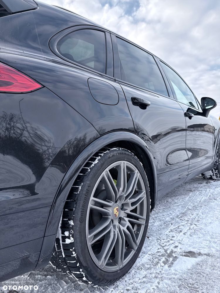 Porsche Cayenne S E-Hybrid Platinum Edition - 9