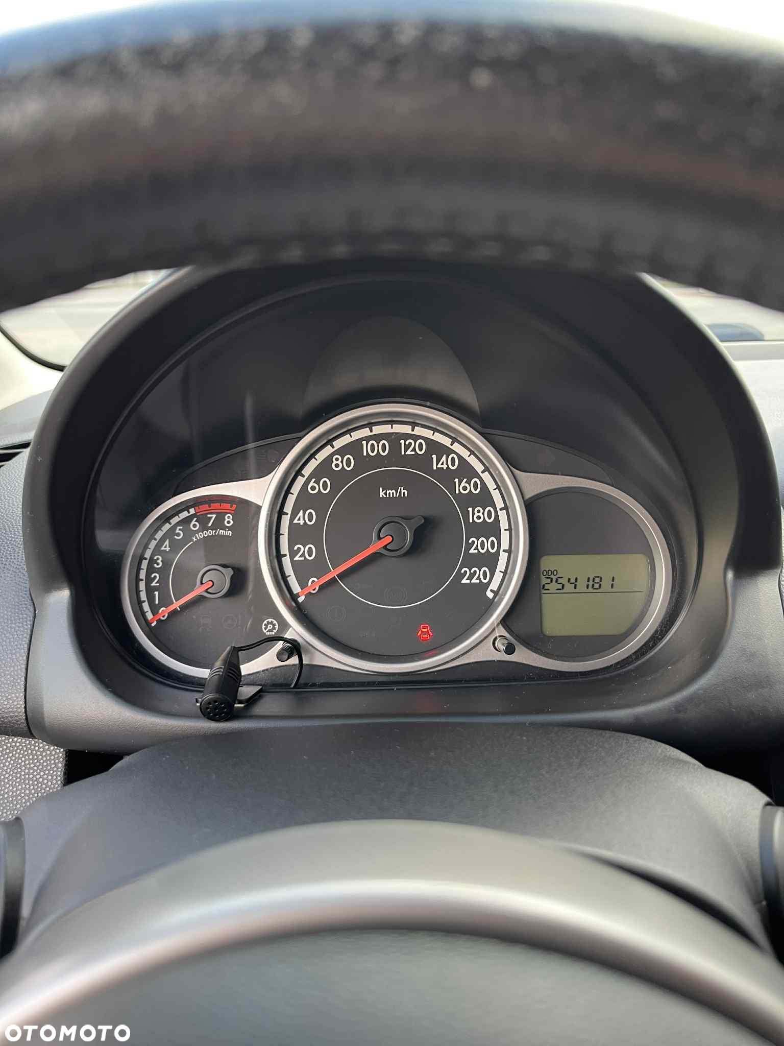 Mazda 2 - 8