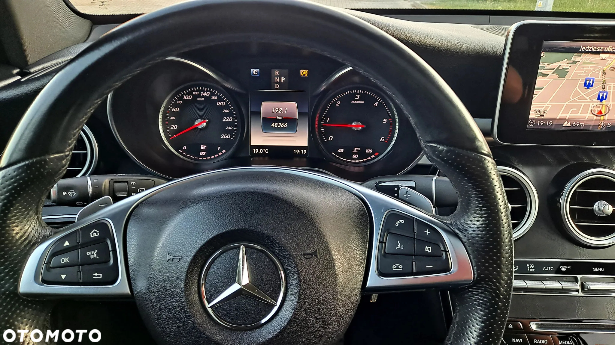 Mercedes-Benz GLC 220 d 4Matic 9G-TRONIC - 12