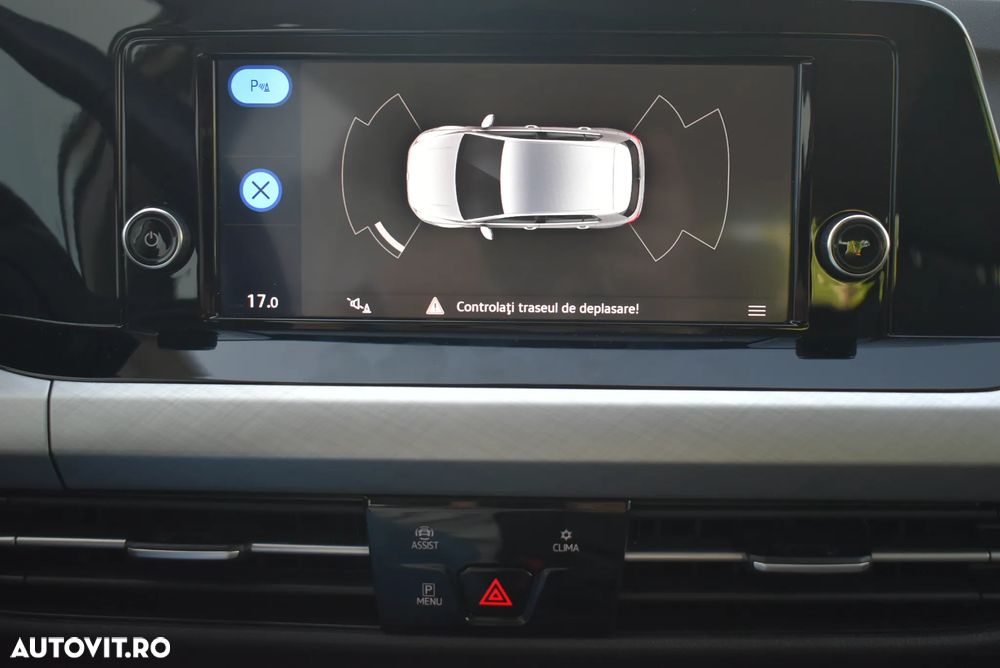Volkswagen Golf 1.0 eTSI DSG MHEV Life - 17