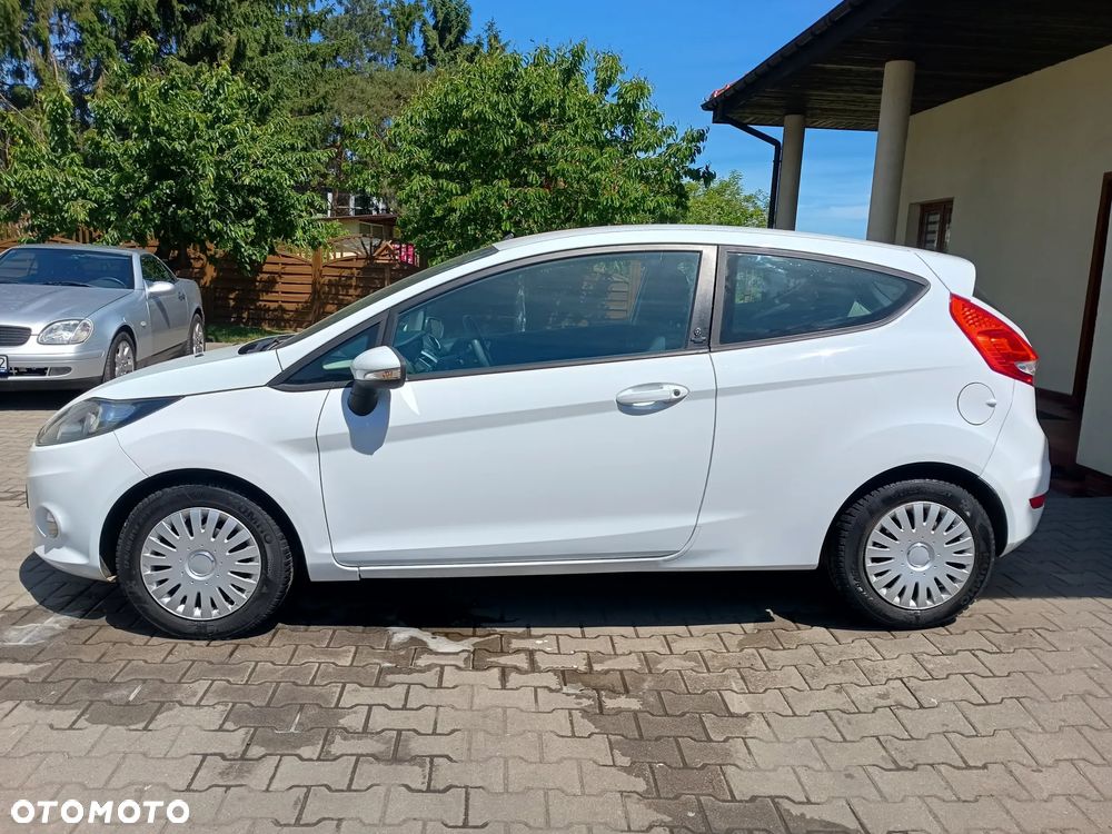 Ford Fiesta - 2