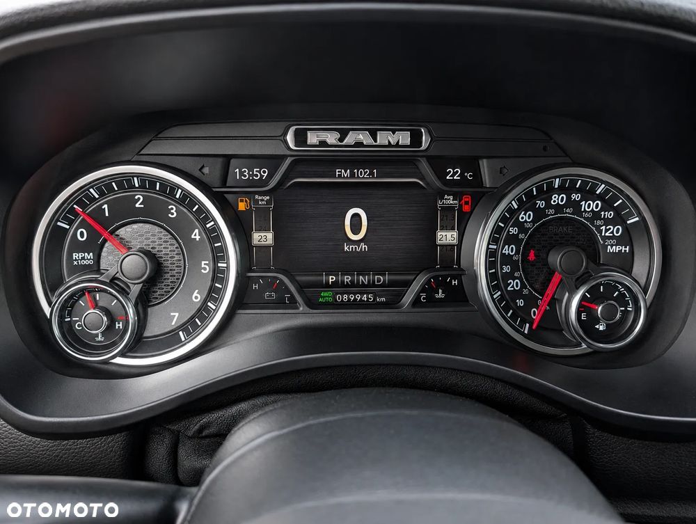 RAM 1500 Quad Cab Laramie - 26