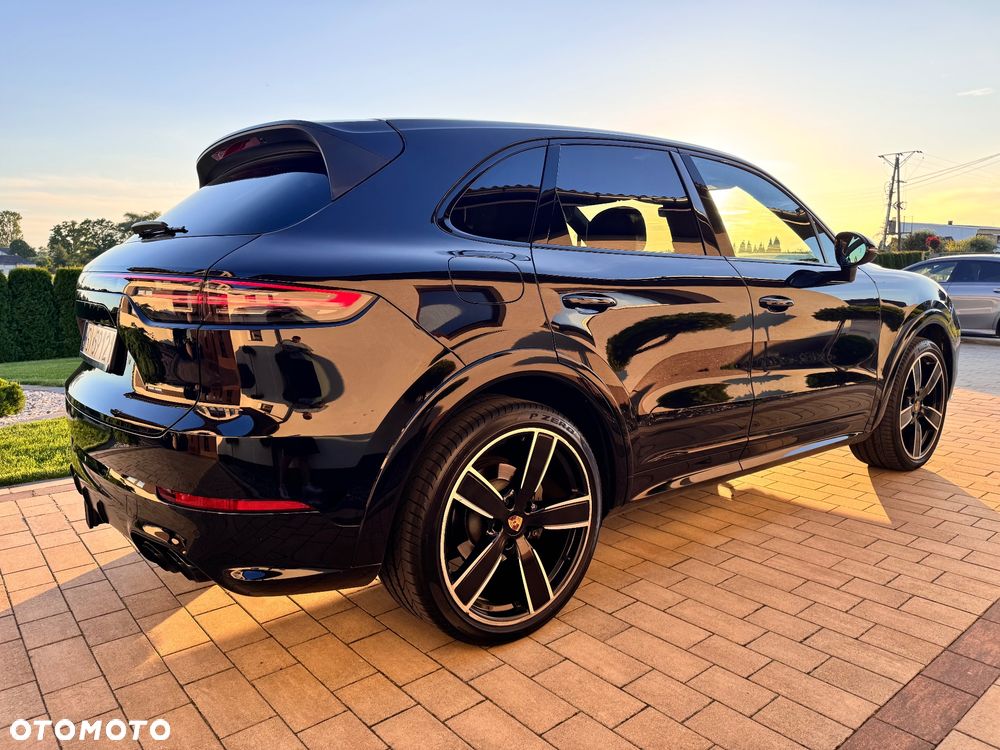 Porsche Cayenne S - 4