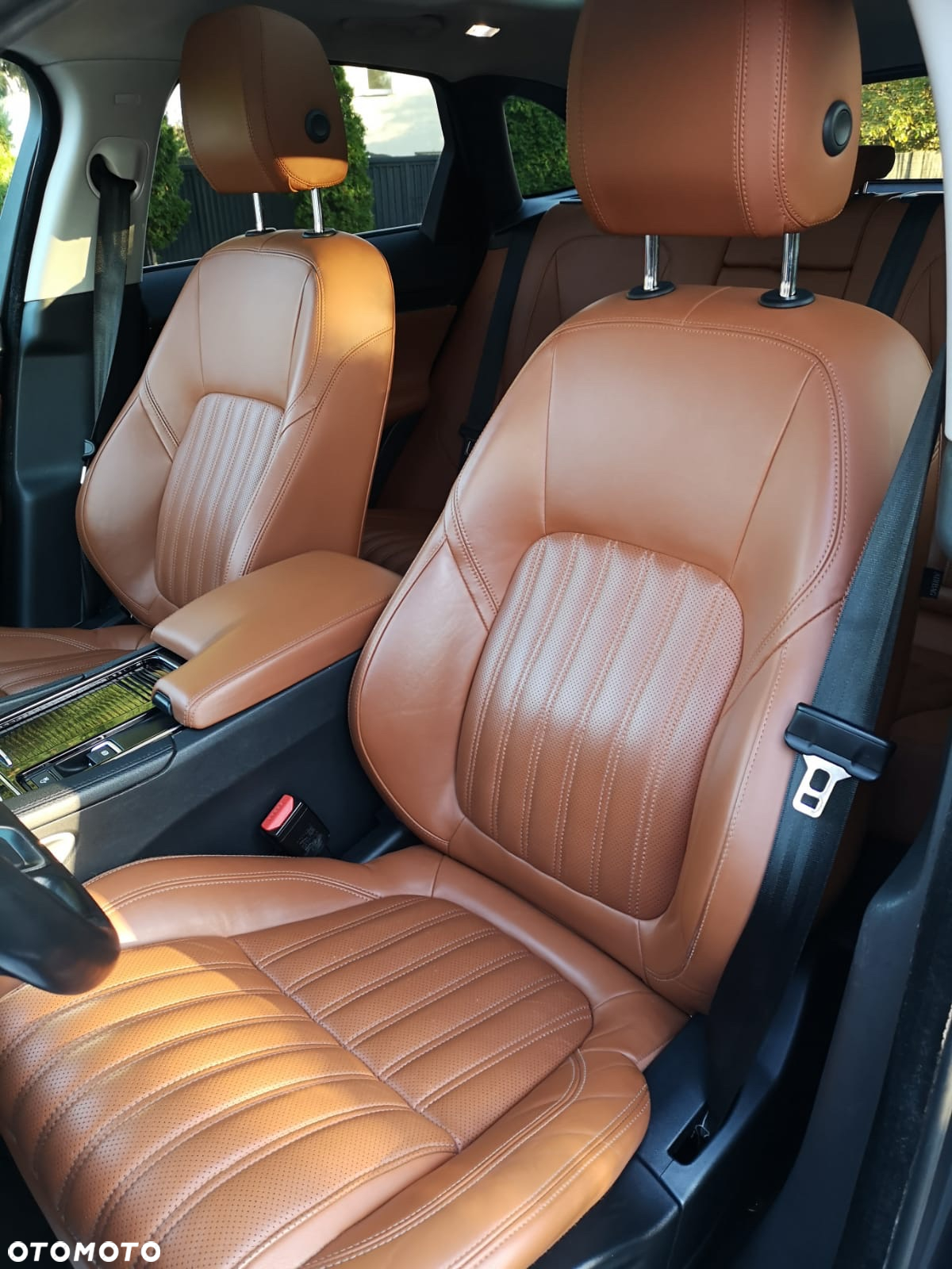Jaguar F-Pace 2.0 i4D AWD Prestige - 16